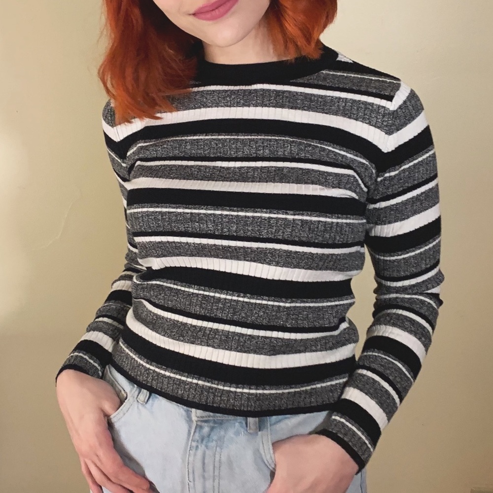 White and black striped scoop neck H&M sweater